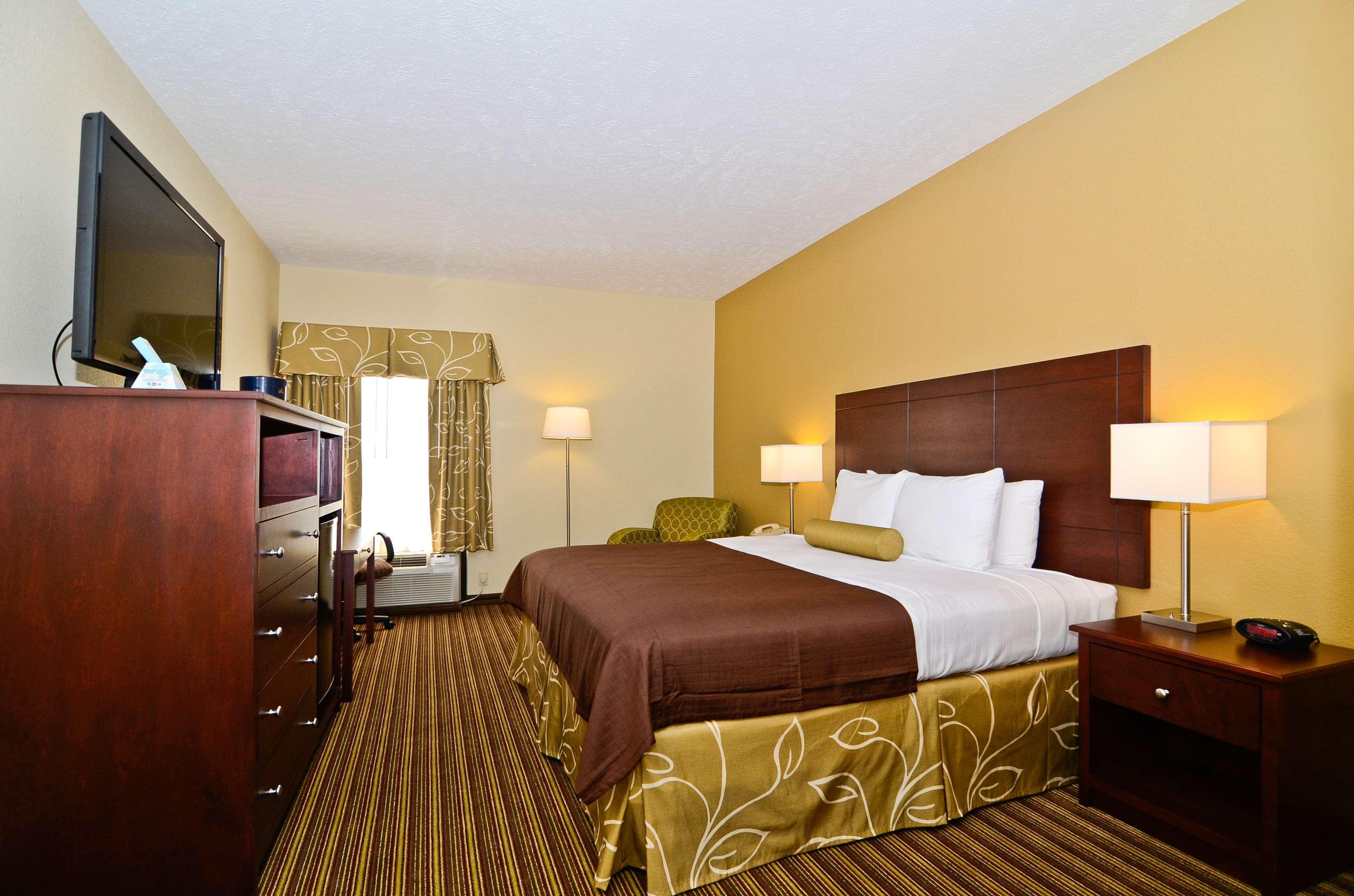 Best Western Plus Springfield Airport Inn Ngoại thất bức ảnh