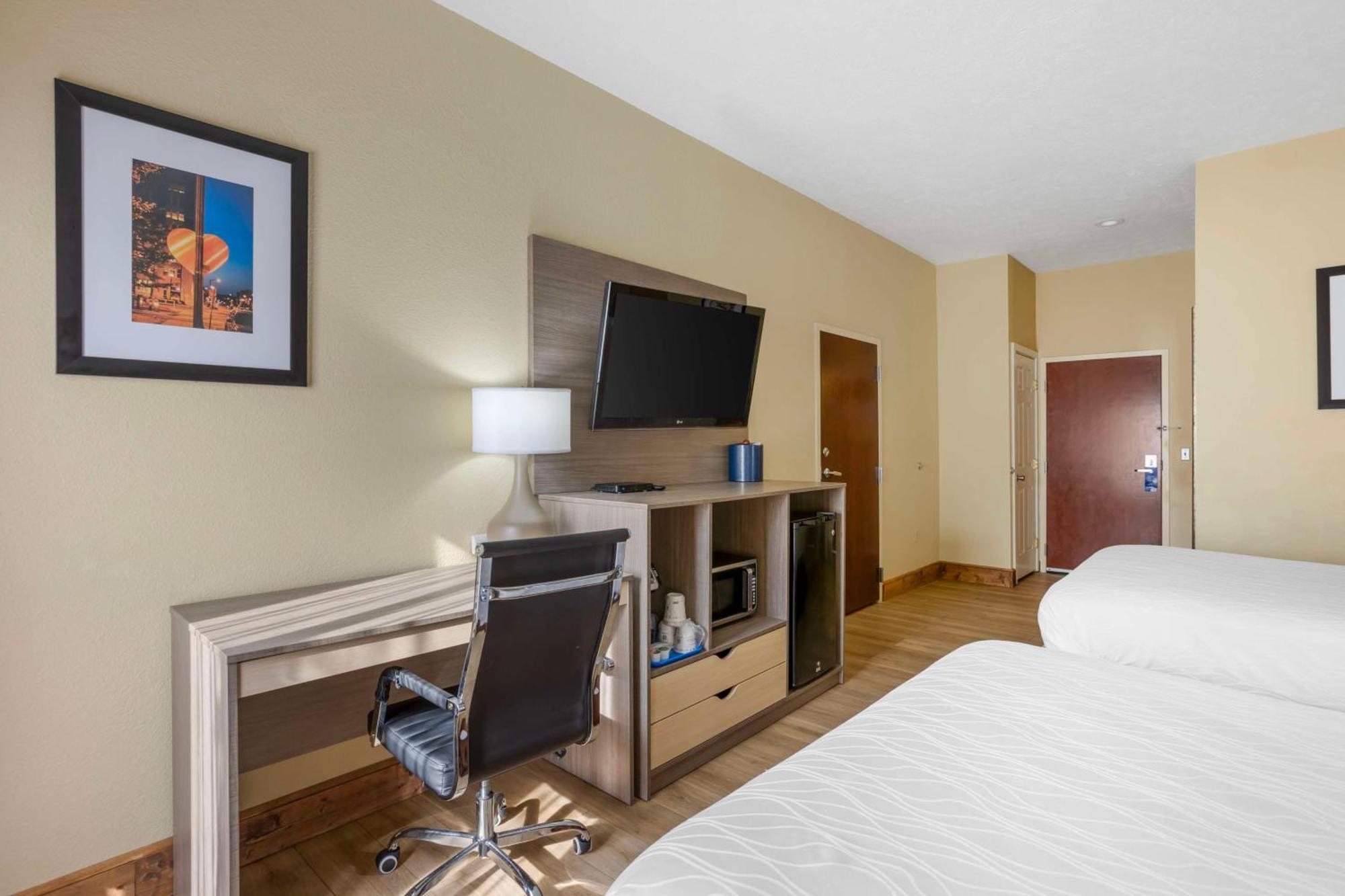 Best Western Plus Springfield Airport Inn Ngoại thất bức ảnh