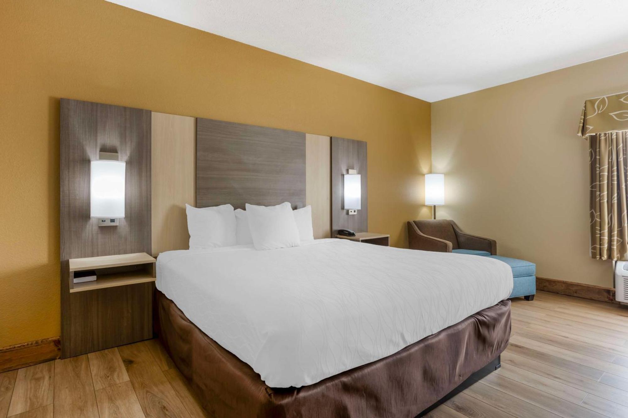 Best Western Plus Springfield Airport Inn Ngoại thất bức ảnh