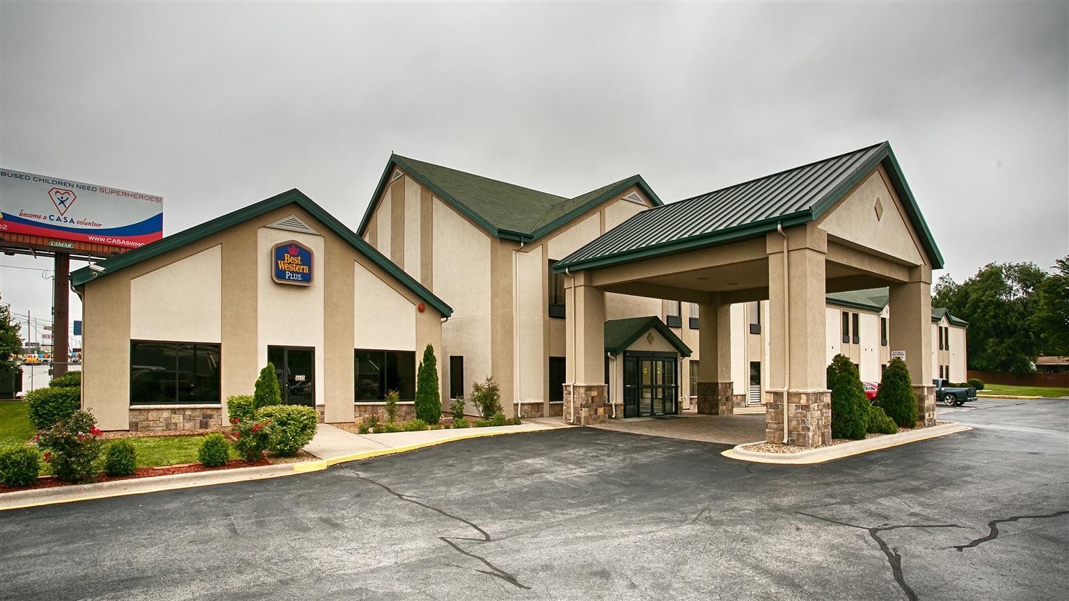 Best Western Plus Springfield Airport Inn Ngoại thất bức ảnh